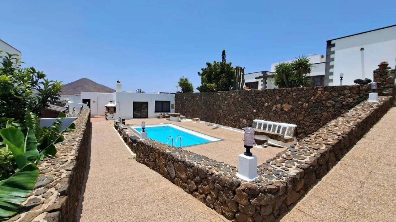 Villa Estrella Polar Tahiche Aparthotel